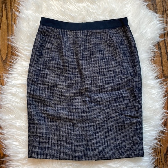 Elie Tahari Dresses & Skirts - Elie Tahari skirt